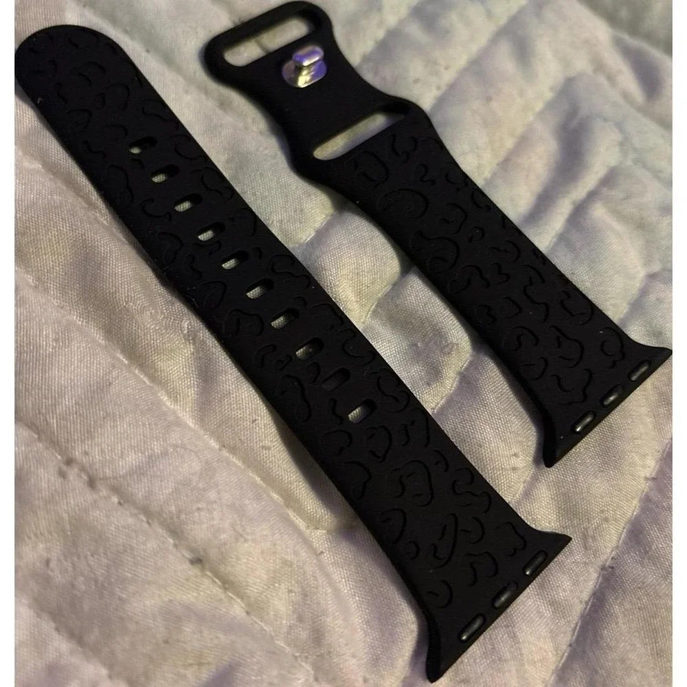 NEW Black Embossed Cheetah Print Silicone Band-Apple Watch 38mm/40mm/41mm
